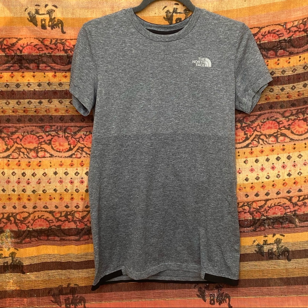 North Face Summit Series Women’s L1 Engineered Top